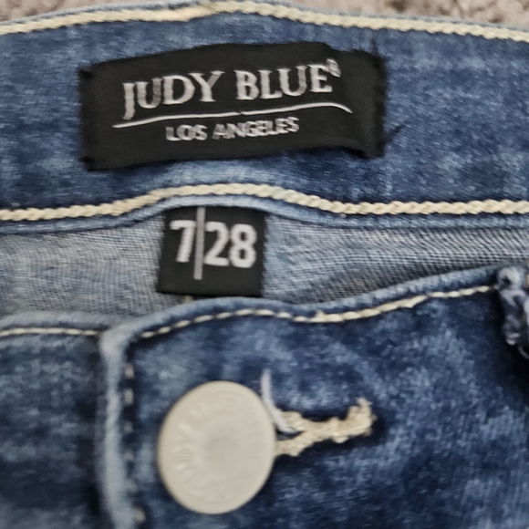 Judy Blue Jeans Women's 7/28 Blue Straight Fit Release Hem Wiskered - Picture 3 of 13